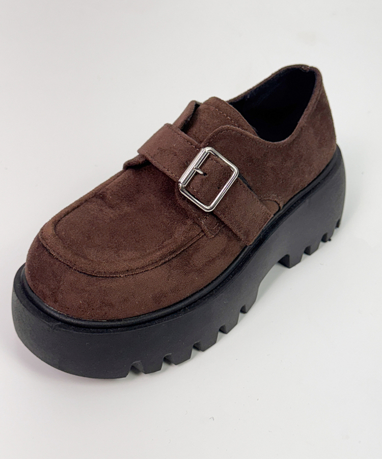 ベルトバックル厚底ローファー