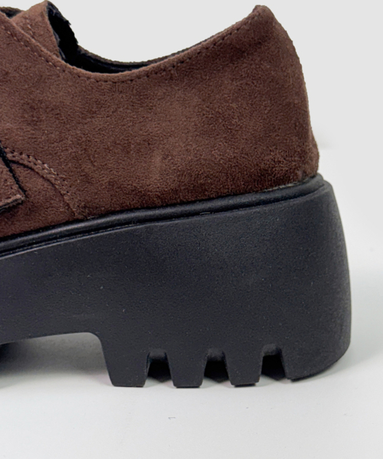 ベルトバックル厚底ローファー