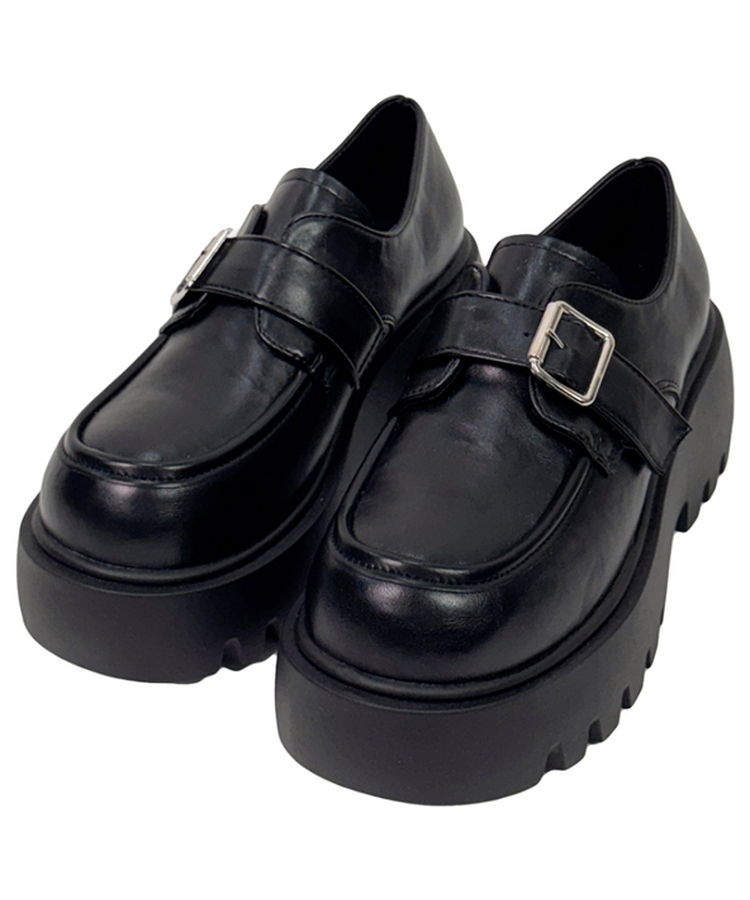 ベルトバックル厚底ローファー