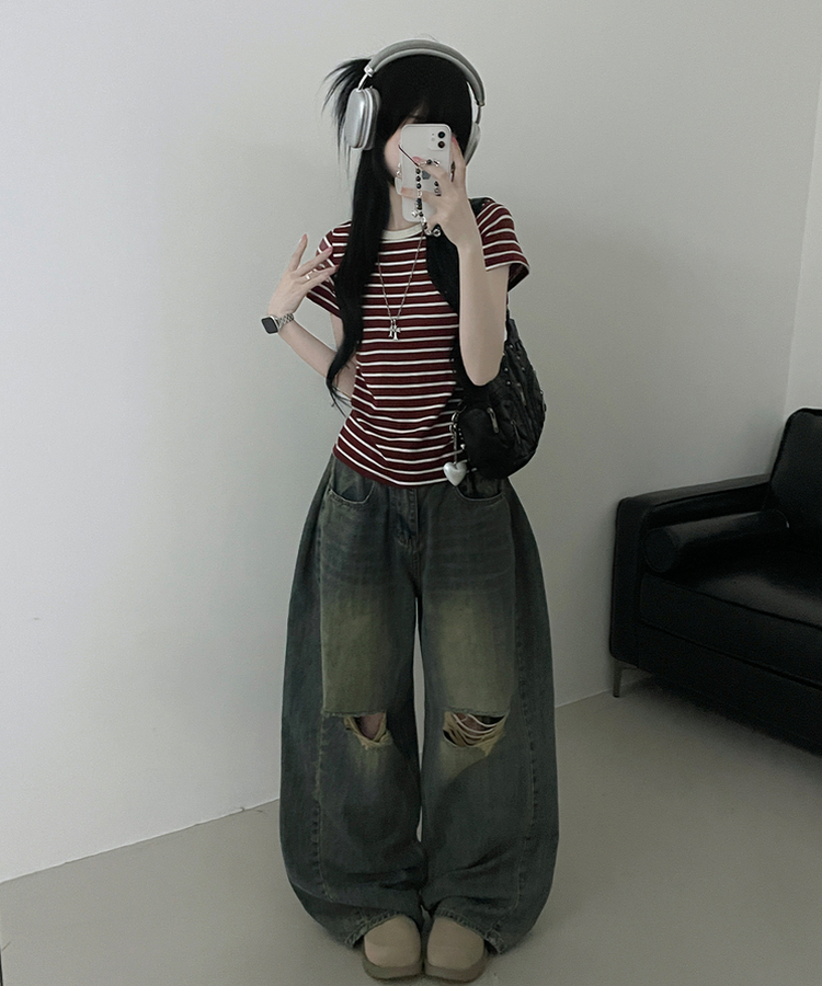 마일드단가라배색슬림핏반팔티셔츠 와인