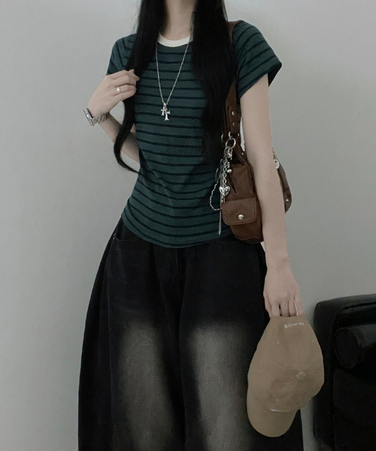 마일드단가라배색슬림핏반팔티셔츠 수박