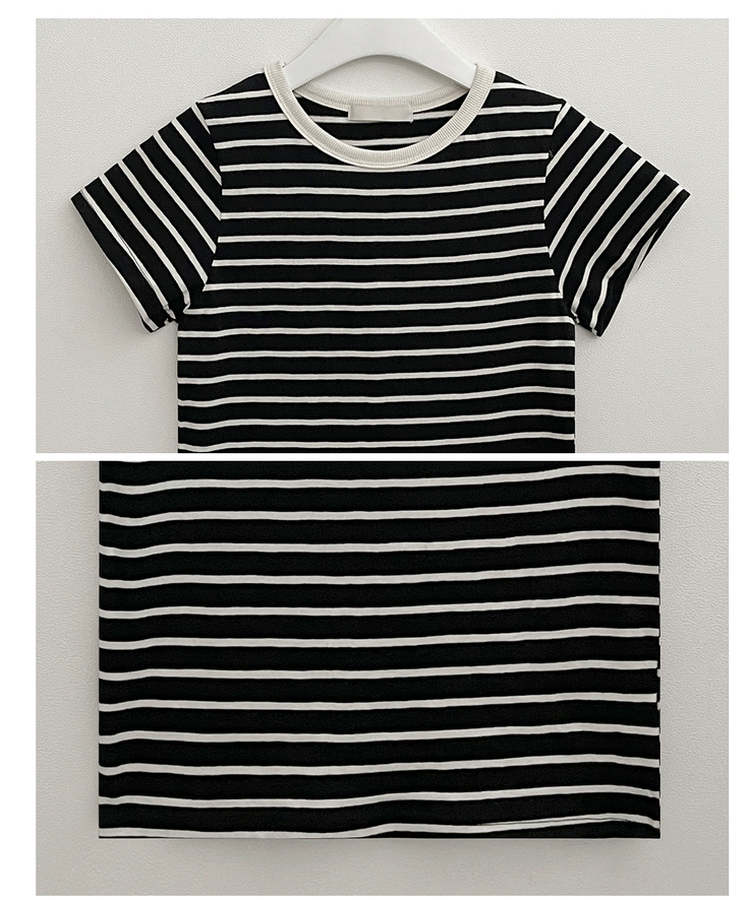 마일드단가라배색슬림핏반팔티셔츠