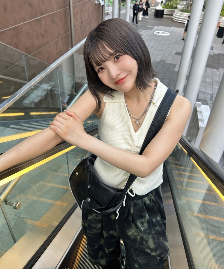 襟付きシャーリングニットタンクトップ｜ニット｜韓国