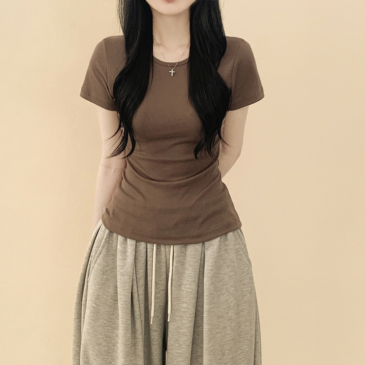 サイドシャーリングスリムフィット半袖Tシャツ COCOA