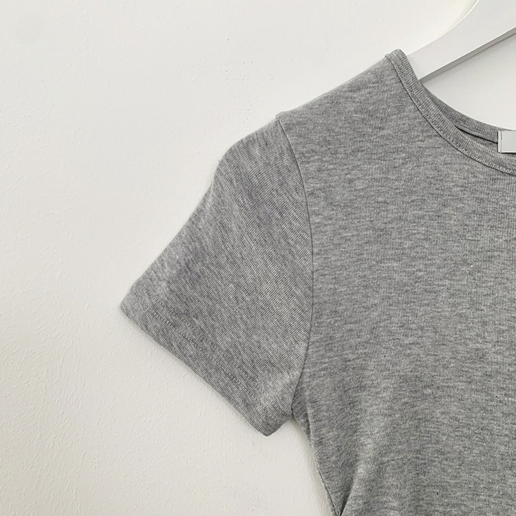 サイドシャーリングスリムフィット半袖Tシャツ