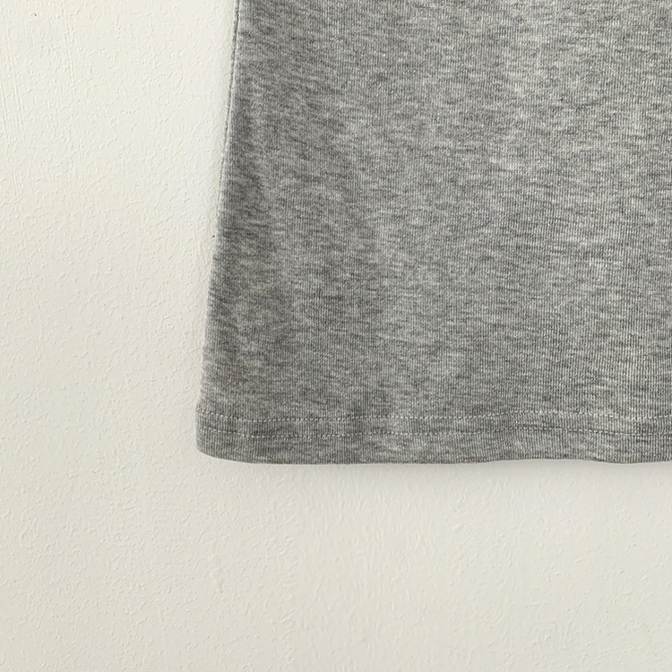 サイドシャーリングスリムフィット半袖Tシャツ