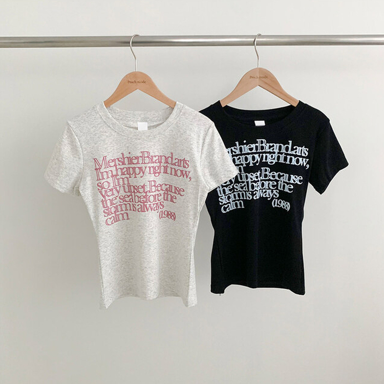 レタリングスリムクロップ半袖Tシャツ