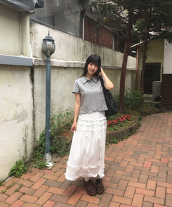 半袖Tシャツ ドットフリル半袖Tシャツ GREY