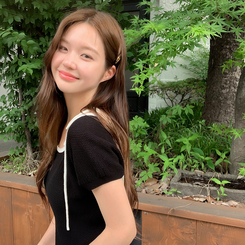 ニット (清楚で華奢見え♥/配色リボンポイント)ルマエル ワッフル配色リボンクロップ半袖ニット BLACK