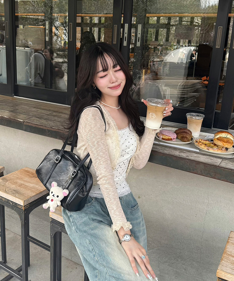 그린 아크릴 목걸이 크림