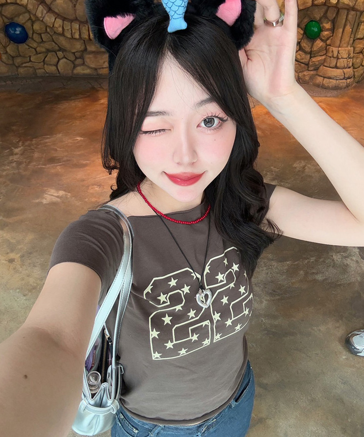그린 아크릴 목걸이 레드