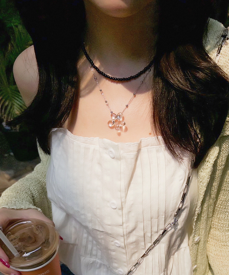 그린 아크릴 목걸이 블랙