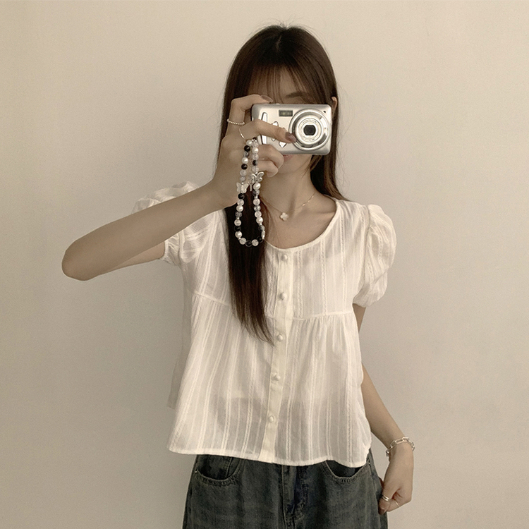 ラウンドボタンフリル半袖ブラウス WHITE