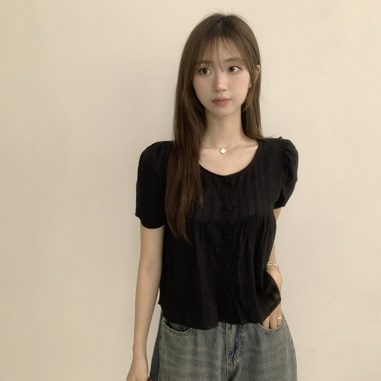 ラウンドボタンフリル半袖ブラウス BLACK