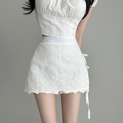 パンチングストラップミニスカートパンツ WHITE