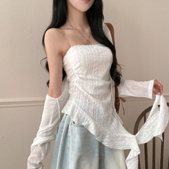 비비 레이스 플라워 테일 오프숄더 튜브 탑 블라우스 화이트