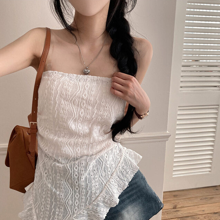 비비 레이스 플라워 테일 오프숄더 튜브 탑 블라우스 연베이지