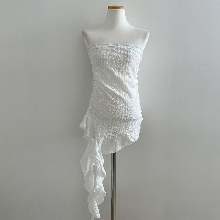 비비 레이스 플라워 테일 오프숄더 튜브 탑 블라우스