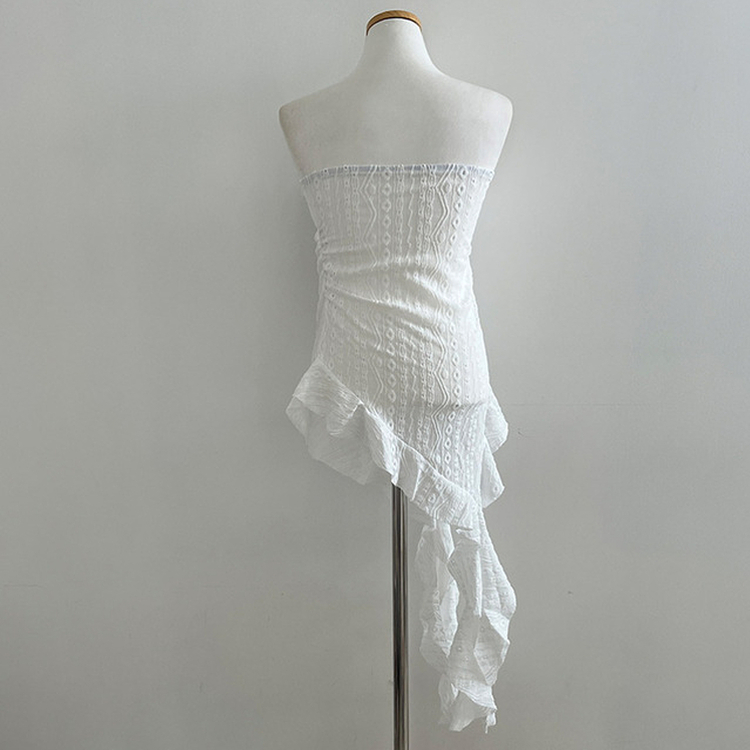 비비 레이스 플라워 테일 오프숄더 튜브 탑 블라우스