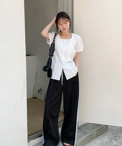 ブラウス スクエアアイレットブラウス IVORY