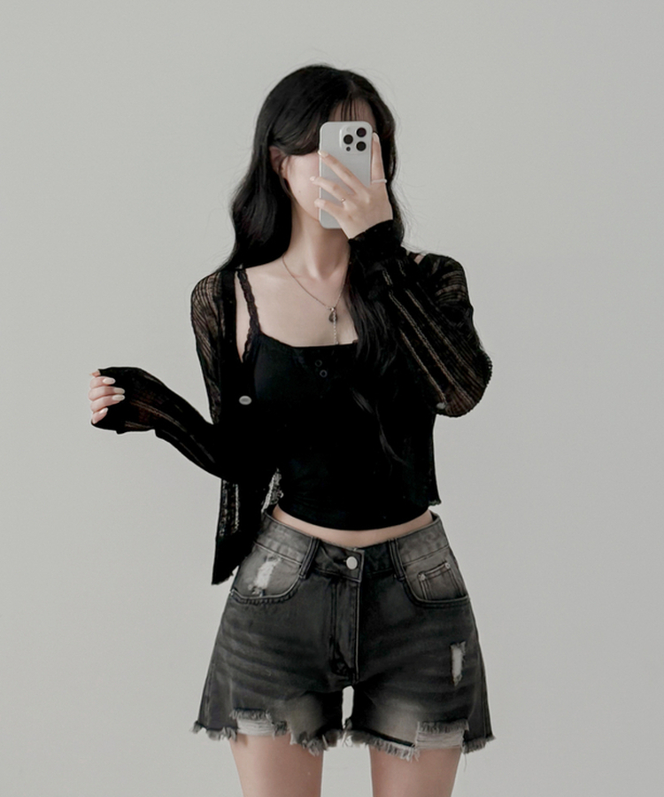 【カップ付き】レースボタンキャミソール BLACK