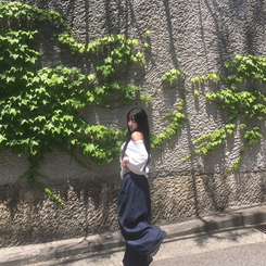 半袖Tシャツ アメリカンワンオフショルダー半袖Tシャツ IVORY