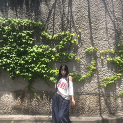 半袖Tシャツ アメリカンワンオフショルダー半袖Tシャツ IVORY