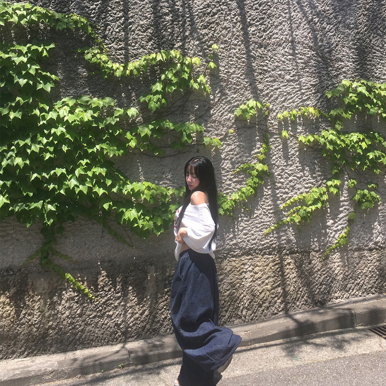 アメリカンワンオフショルダー半袖Tシャツ IVORY