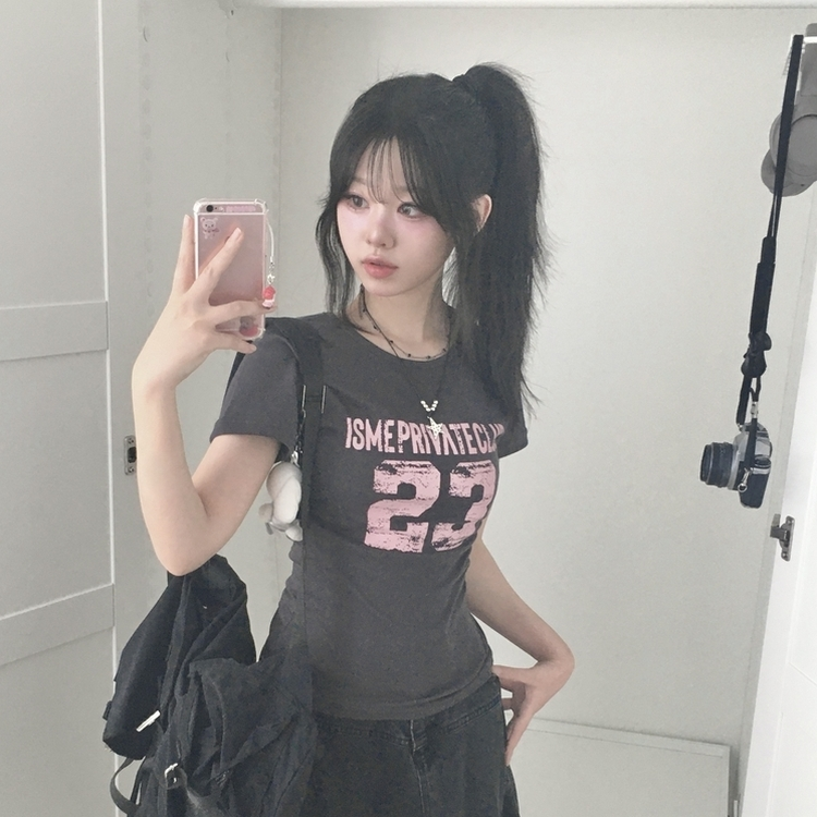허리잘록 옆셔링 빈티지 23 넘버 레터링 유넥 슬림핏 반팔티셔츠 먹색