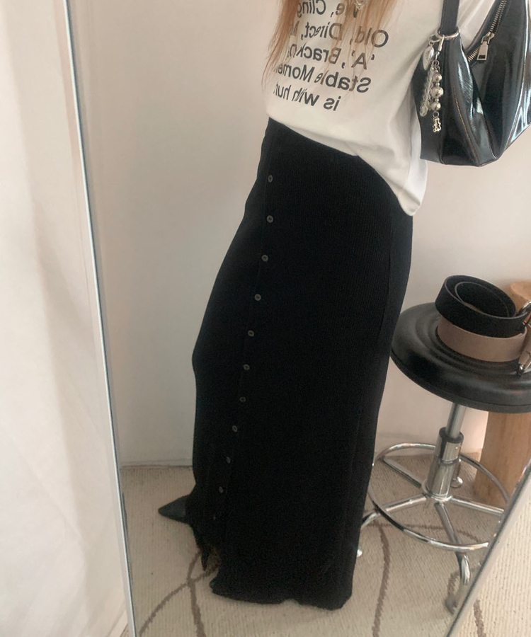 スリットボタンカットロングスカート BLACK