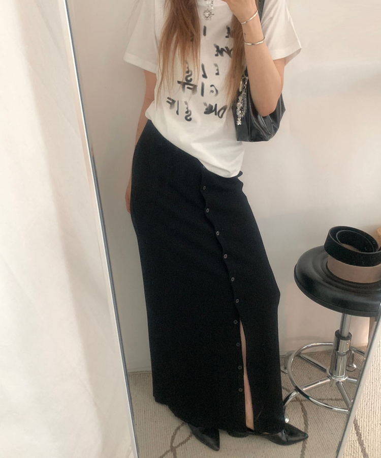 スリットボタンカットロングスカート BLACK
