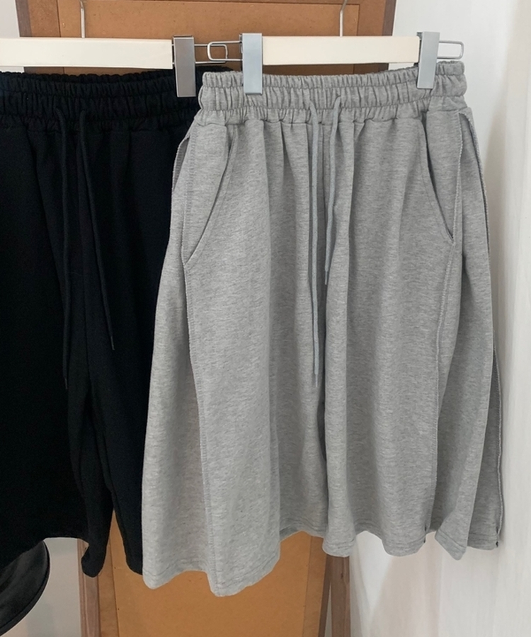 ポケットワッペンピンタックハーフパンツ