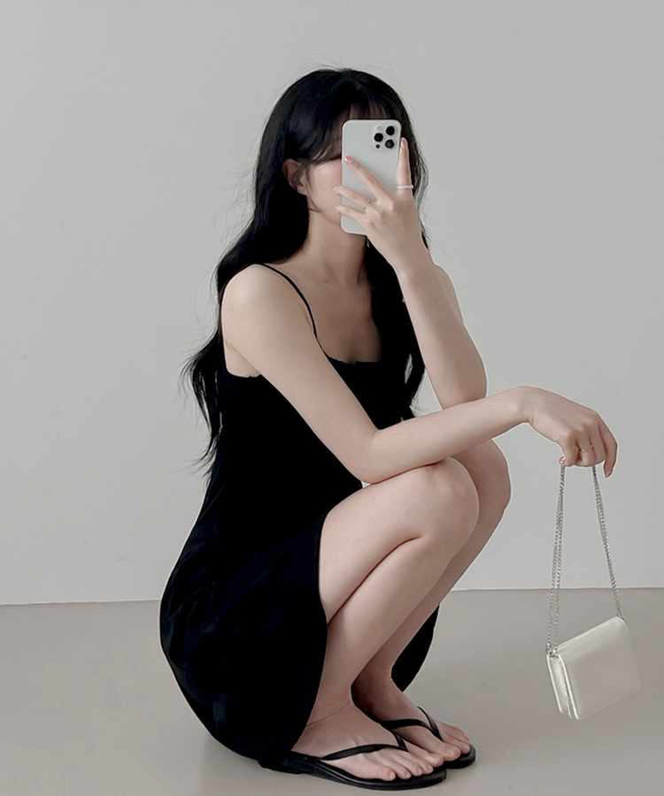 Aラインノースリーブワンピース BLACK