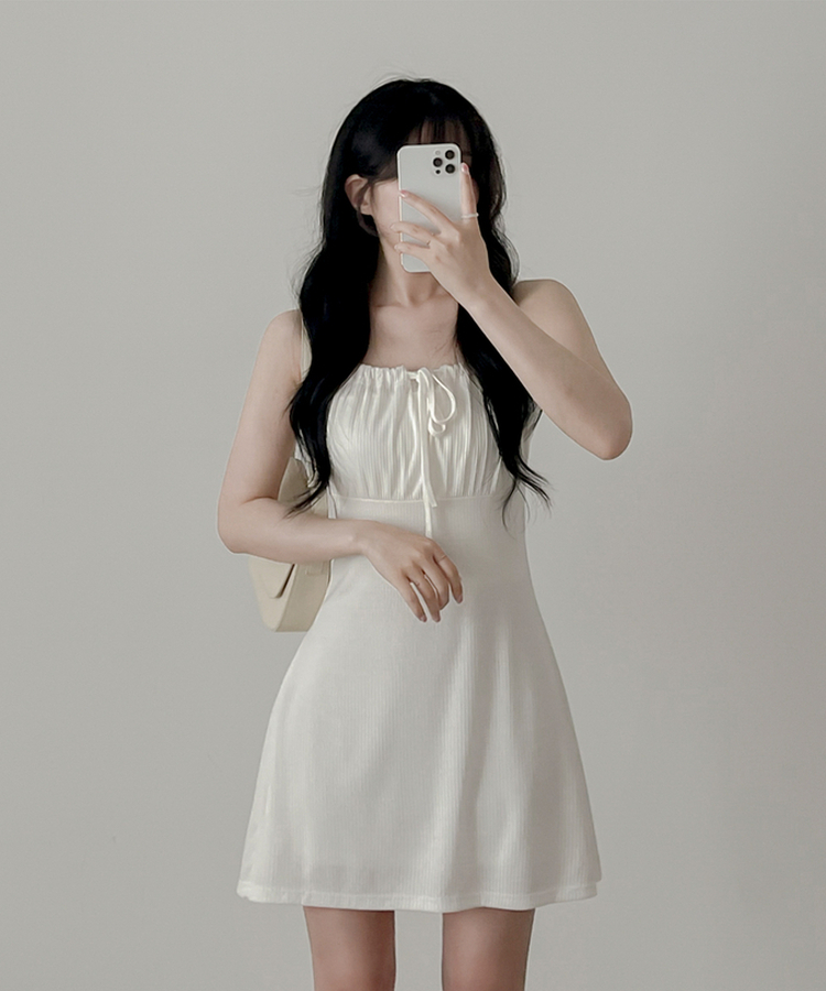 Aラインノースリーブワンピース IVORY