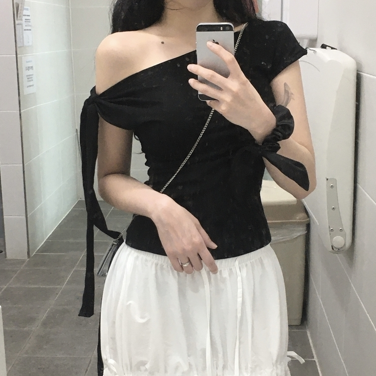 リボンワンショルダー半袖Tシャツ BLACK