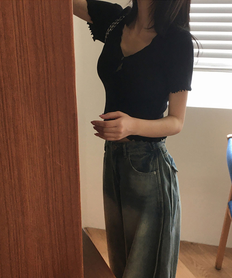 フリルクロップ半袖ニットカーディガン BLACK