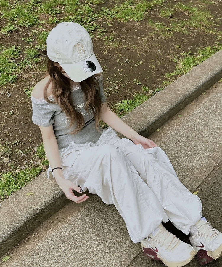 半袖Tシャツ レースレタリングTシャツ