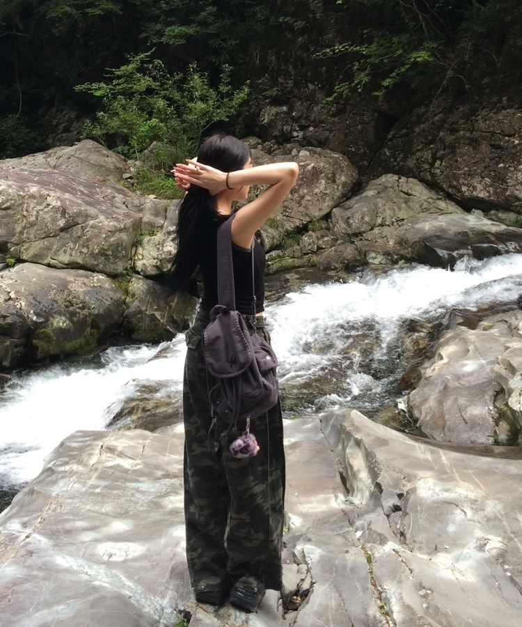 刺繍ポイントバックパック GRAY