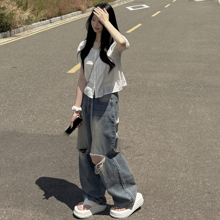 [러블리] 콩단추 레이스 펀칭 퍼프 반팔 블라우스 화이트 블랙 화이트