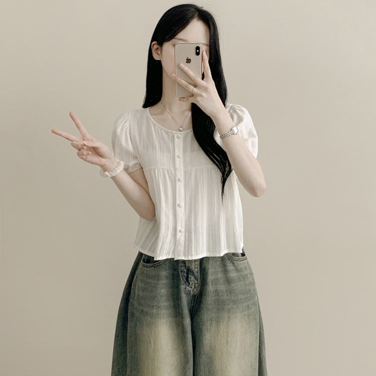 [러블리] 콩단추 레이스 펀칭 퍼프 반팔 블라우스 화이트 블랙 화이트