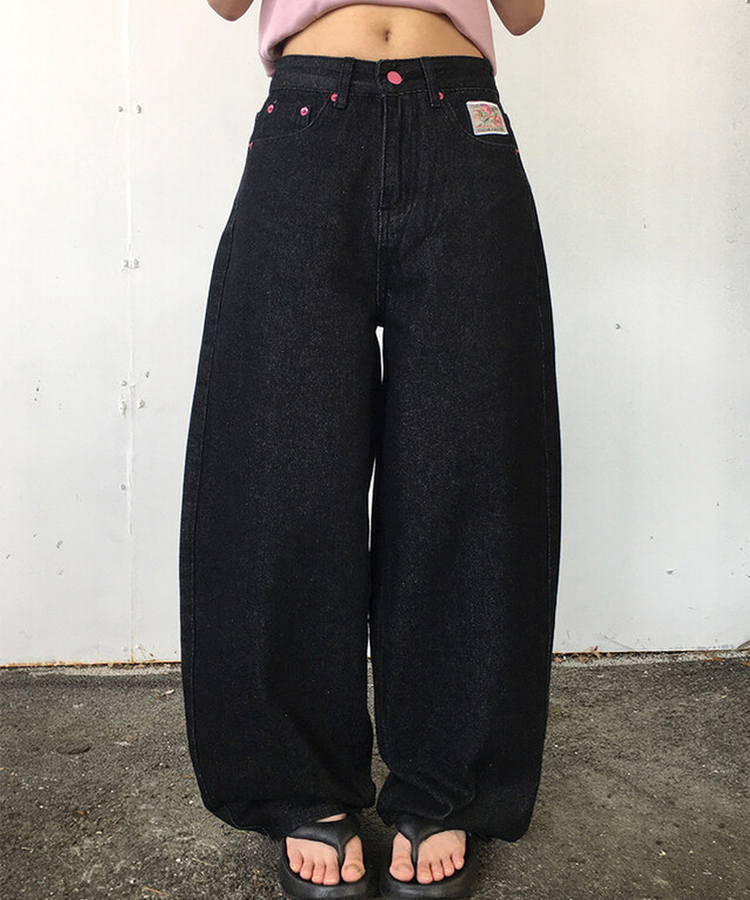 미론 핑크 레터링 생지 벌룬 와이드 팬츠 흑청