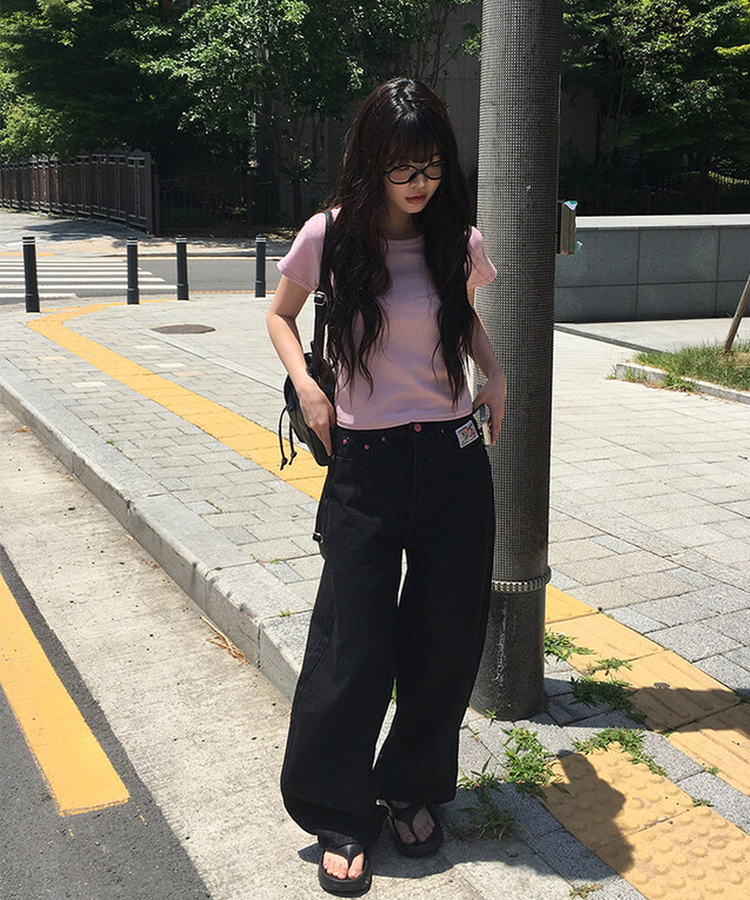 미론 핑크 레터링 생지 벌룬 와이드 팬츠 흑청