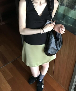 クリップサテンミニスカート OLIVE
