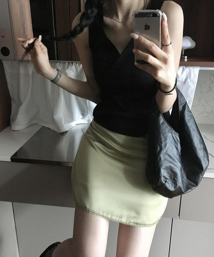 クリップサテンミニスカート OLIVE