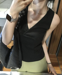 ノースリーブ レースVネックキャミソール BLACK