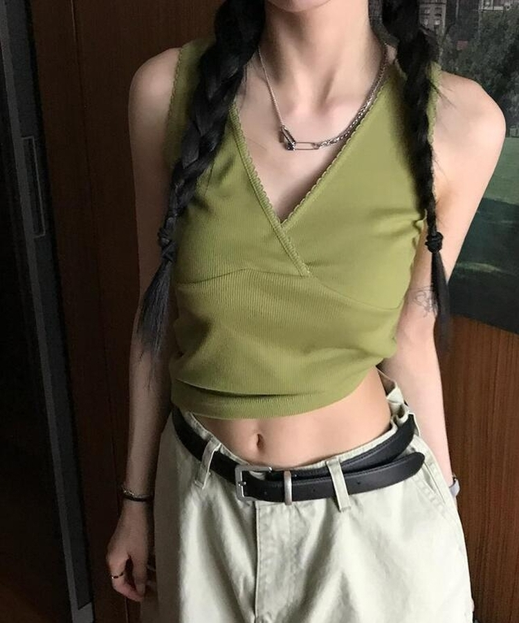 レースVネックキャミソール LIGHT GREEN