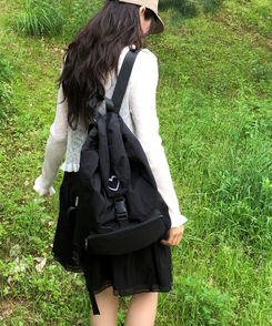 ハート刺繍ナイロンストリングバックパック BLACK