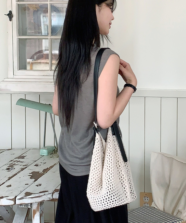 ヘンリーネックルーズキャミソール ASH BROWN