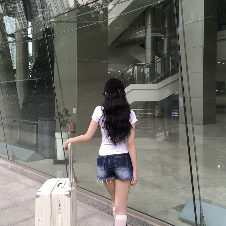 半袖Tシャツ ピンタックスリム半袖Tシャツ WHITE