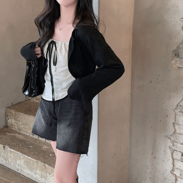 군살 소멸이슈지니언스 린넨 라운드넥 루즈핏 크롭 가디건 블랙